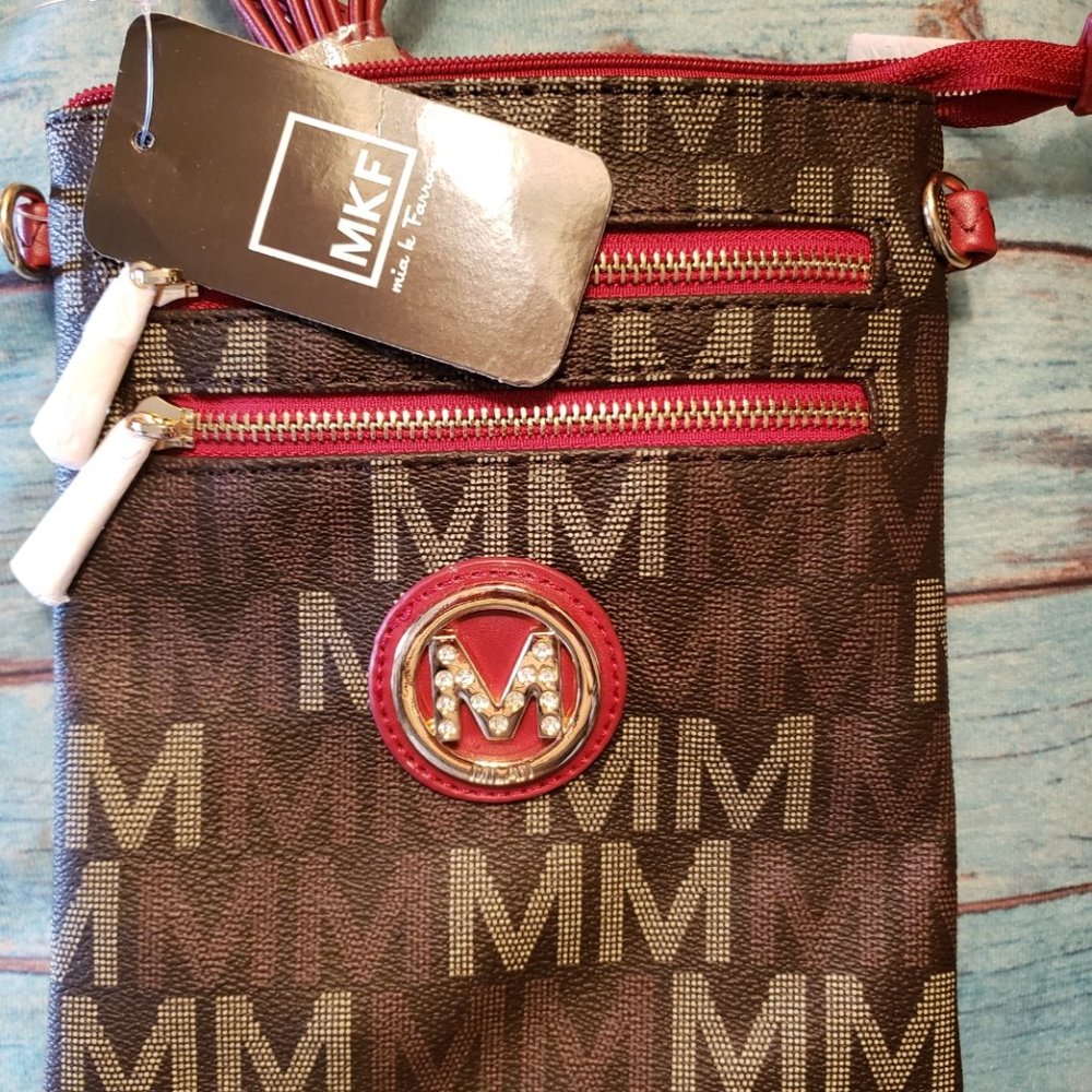 Mia K. Farrow cross body travel bag Brown and Red